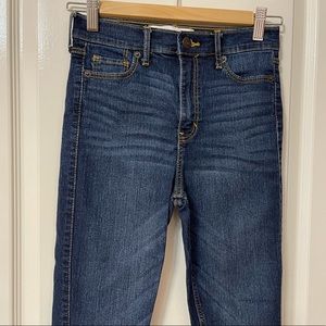 🚨BOGO Sale🚨 Abercrombie & Fitch Jeans